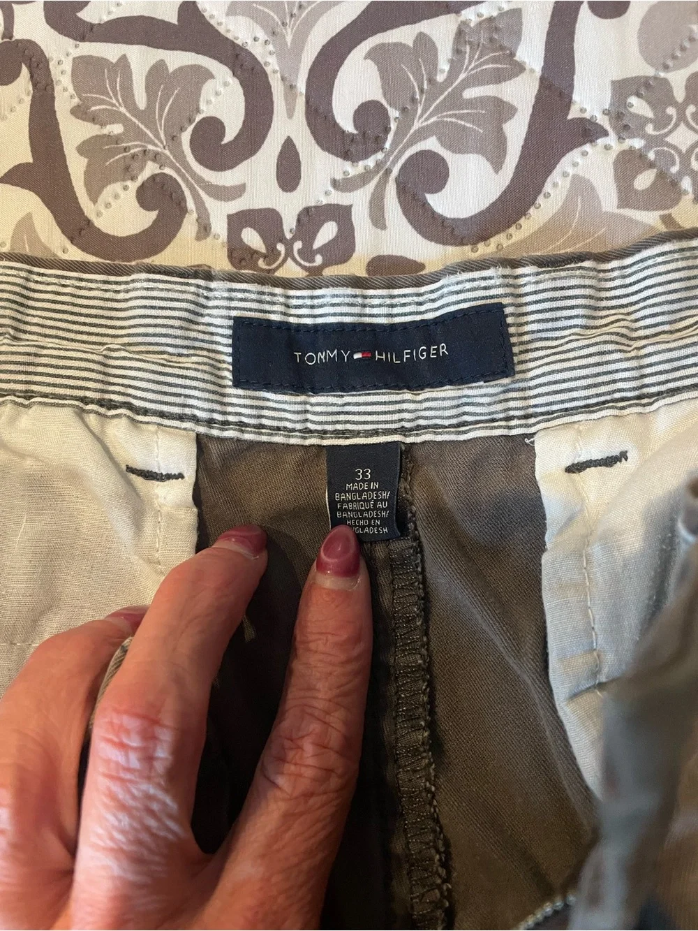 Tommy Hilfiger Men's Mushroom color Flat Front Shorts Size 33